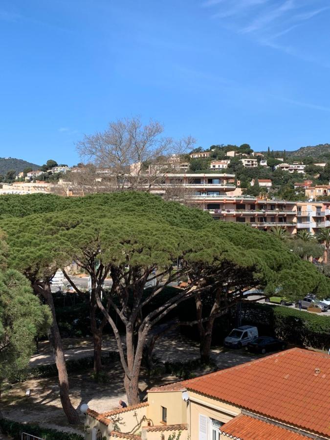 Hotel Beau Rivage Le Lavandou Exterior foto